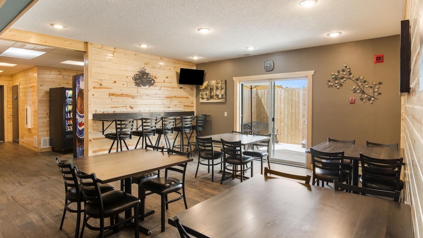 Boarders Inn & Suites by Cobblestone Hotels - Superior/Duluth