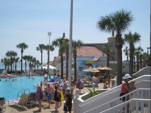 Daytona Ocean Walk Villas - Daytona Beach