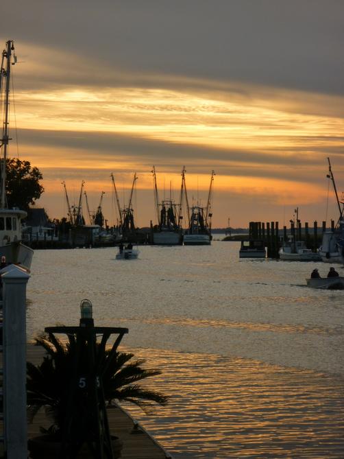 Shem Creek Inn - Mount Pleasant