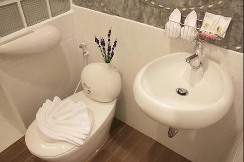 Be My Guest Hip Hotel - Surin Beach - Salle de bain