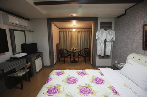 Goodstay Lynn House Hotel - Jeonju - Chambre