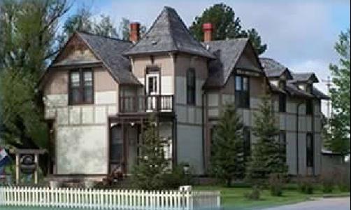 Custer Mansion Bed & Breakfast - Custer - Bâtiment