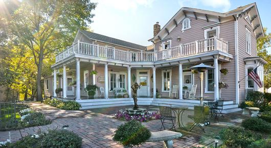 Bird House Inn & Gardens - Excelsior - Bâtiment