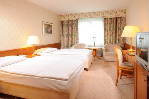 Maritim Hotel Munich - Munich - Chambre