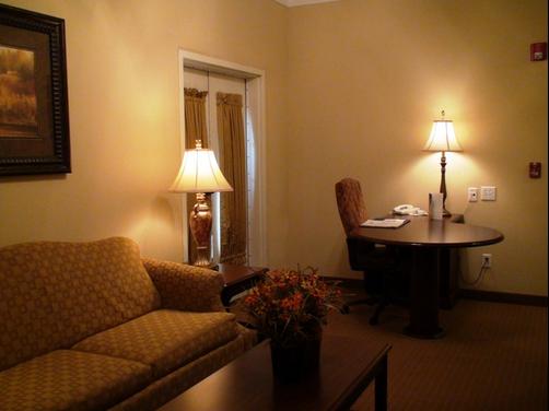 Best Western Plus Monica Royale Inn & Suites - Greenville - Salon