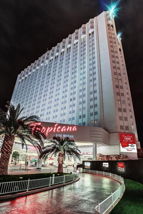Tropicana Las Vegas - a DoubleTree by Hilton Hotel - Las Vegas - Bâtiment