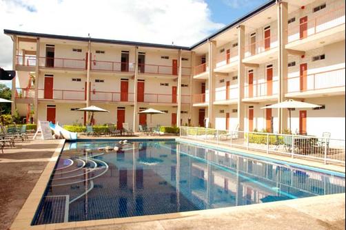 Trans International Hotel - Nadi - Piscine