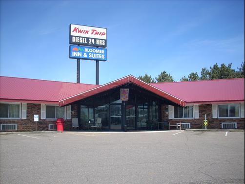Bloomer Inn & Suites - Bloomer - Extérieur