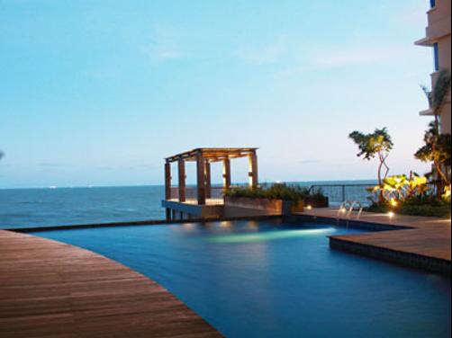 Aston Balikpapan Hotel and Residence - Balikpapan - Piscine