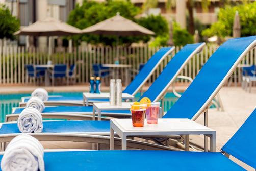 DoubleTree Suites by Hilton Phoenix - Phoenix - Piscine