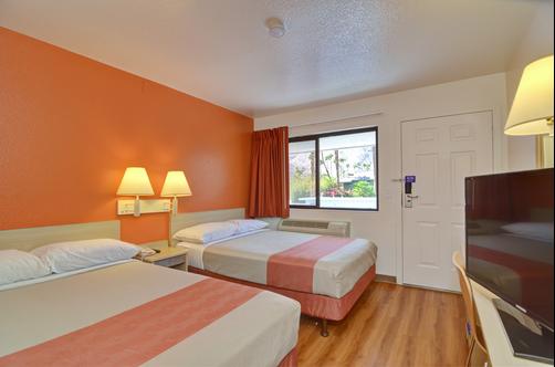 Motel 6 Palm Springs E East Palm Canyon - Palm Springs - Chambre double