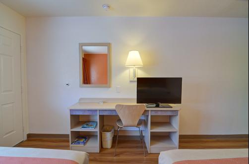 Motel 6 Palm Springs E East Palm Canyon - Palm Springs - Chambre