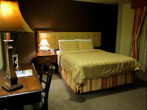 S.J. Suites Hotel - San Juan - Chambre