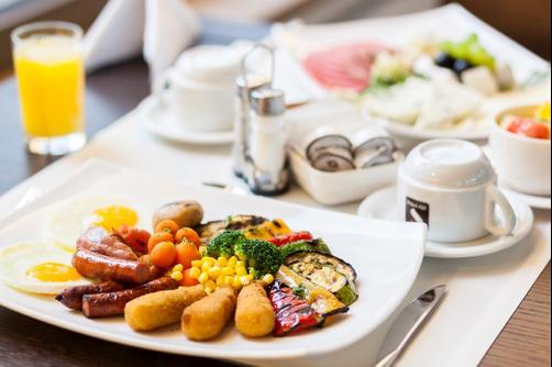 Ramada Plaza Bucharest Convention Center - Bucarest - Gastronomie