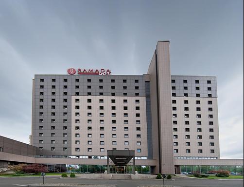 Ramada Plaza Bucharest Convention Center - Bucarest - Bâtiment