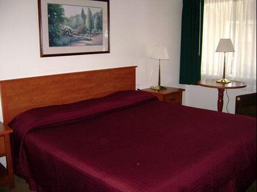 Cedar Lodge Motel - Dunsmuir - Dunsmuir - Lit
