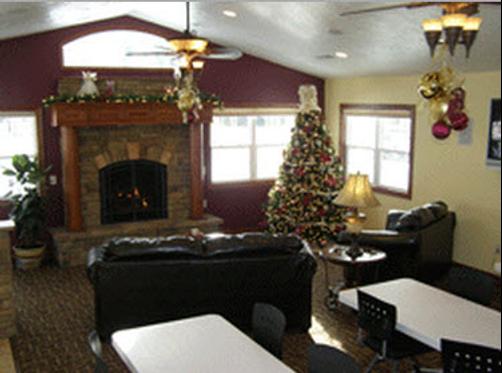 Maple Tree Inn - Whitehall - Salon