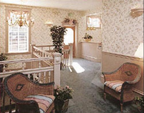 Hotel Planter - La Conner - Lobby
