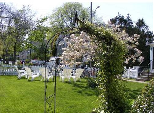 Orchard Street Inn - Stonington - Patio