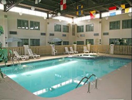 Baymont Inn & Suites - Southfield/Detroit - Southfield - Piscine