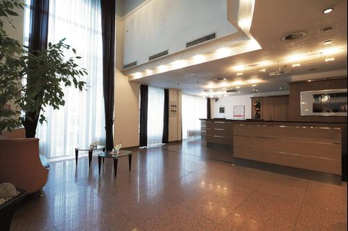 InterCityHotel Frankfurt - Francfort - Lobby