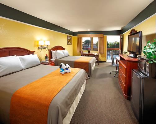 Portola Inn and Suites - Buena Park - Chambre
