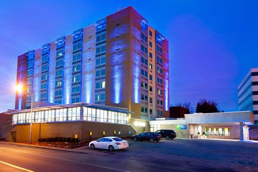 Holiday Inn Express & Suites Pittsburgh West - Greentree - Pittsburgh - Bâtiment