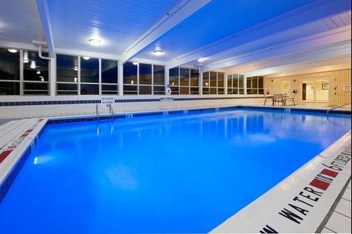 Holiday Inn Express & Suites Pittsburgh West - Greentree - Pittsburgh - Piscine