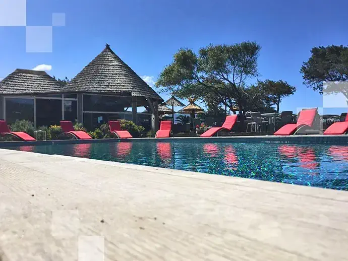 Relaxez-vous ! L'hôtel Le Ruesco vous offre le cadre parfait pour vous détendre.
