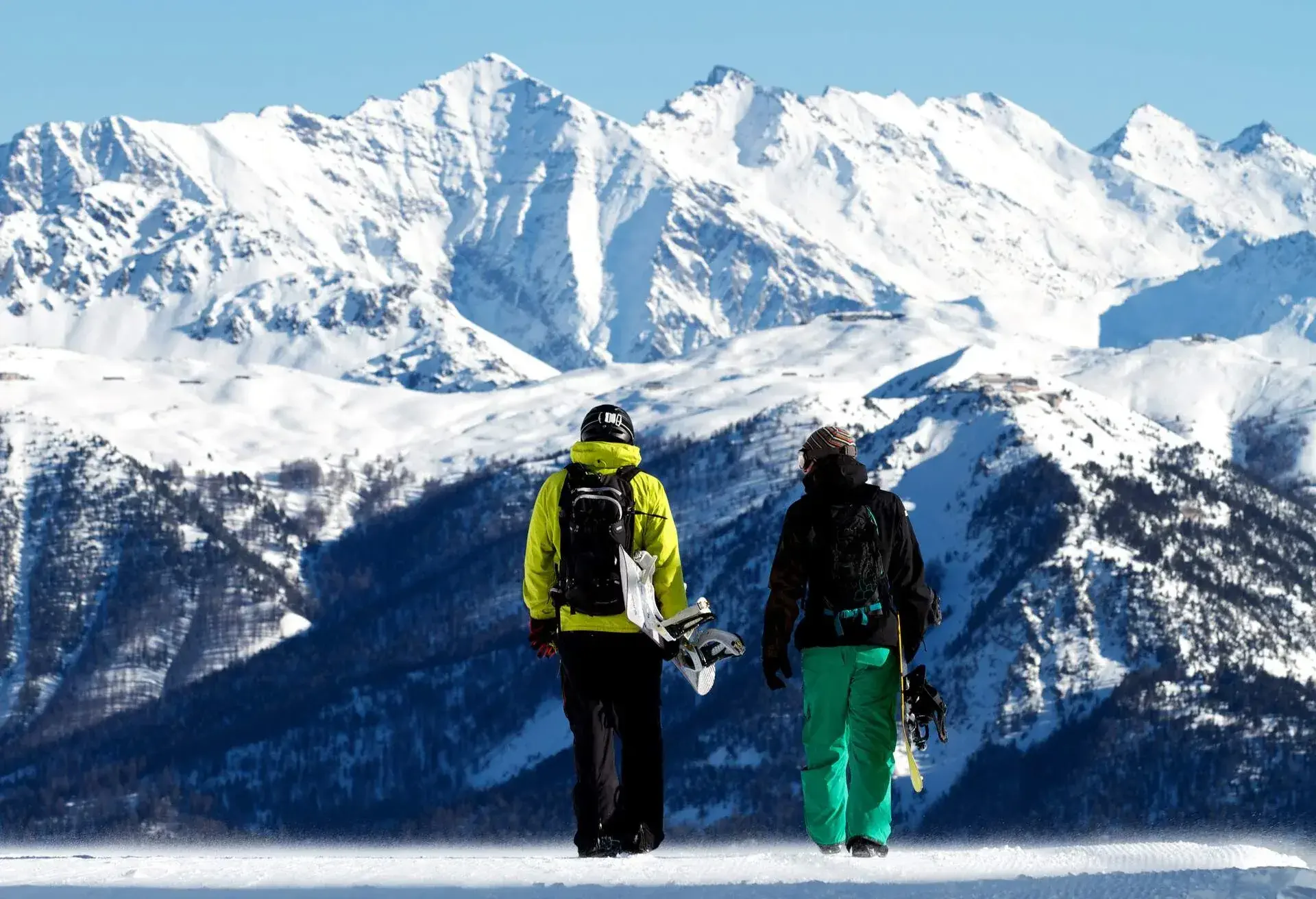 FRANCE_SERRE_CHEVALIER_BRIANCON_PEOPLE_SNOWBOARDERS