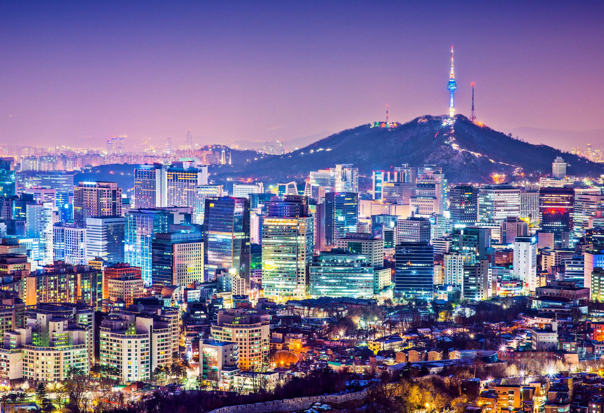 Seoul, South Korea city skyline nighttime skyline.