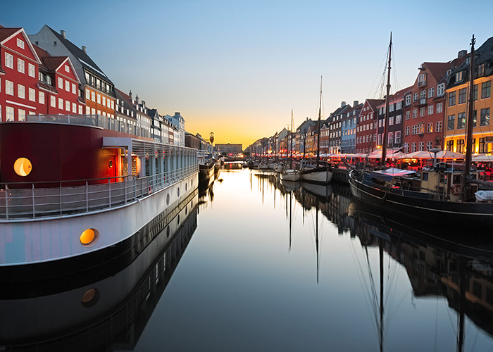 Frank Fischbach/Shutterstock.com | Copenhague