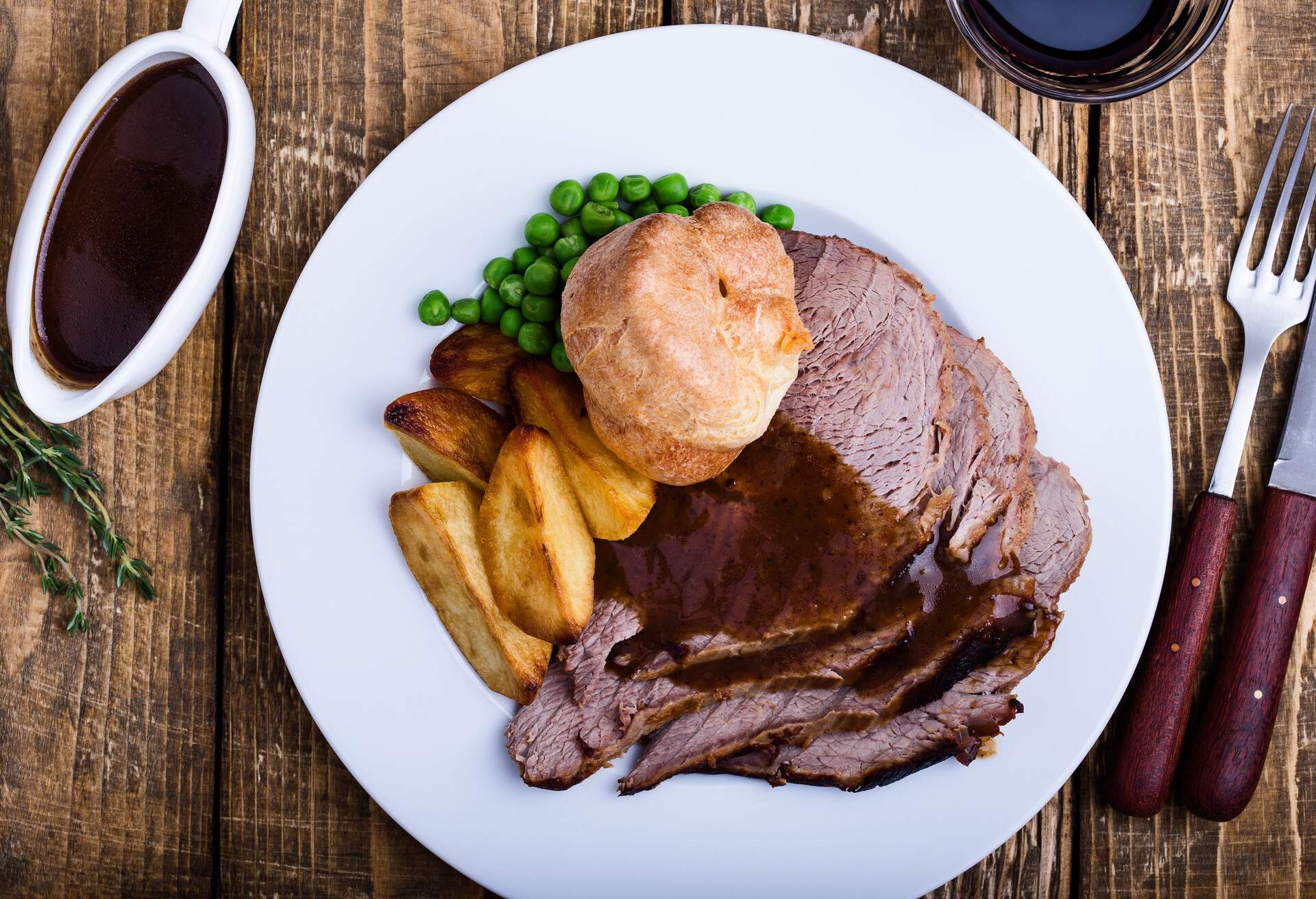 THEME_FOOD_BRITISH_ROAST_BEEF_GettyImages-877748782