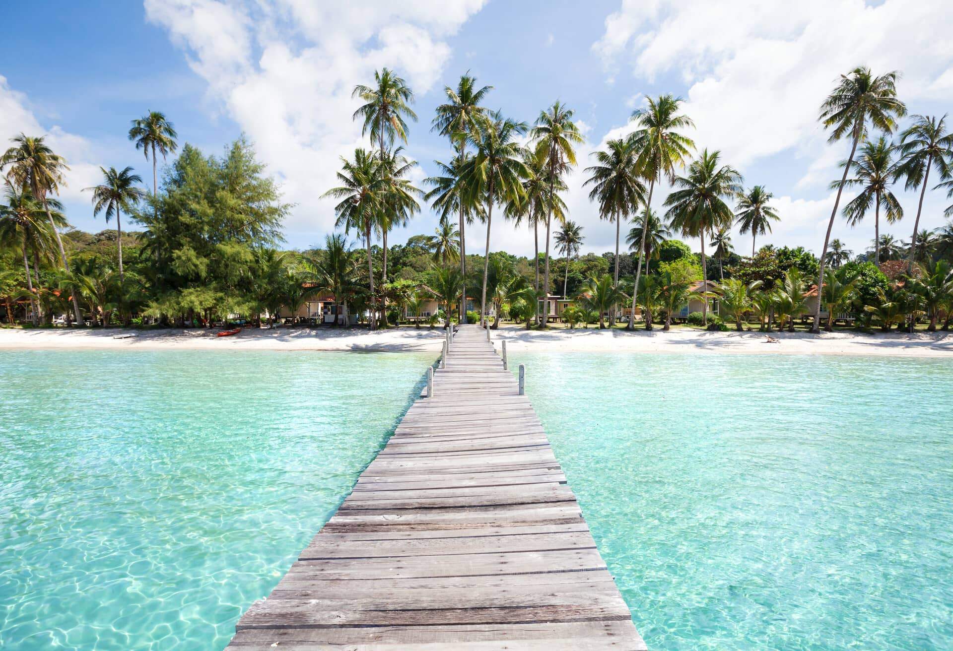 Où partir en février au soleil ? 9 destinations vitaminées. KAYAK