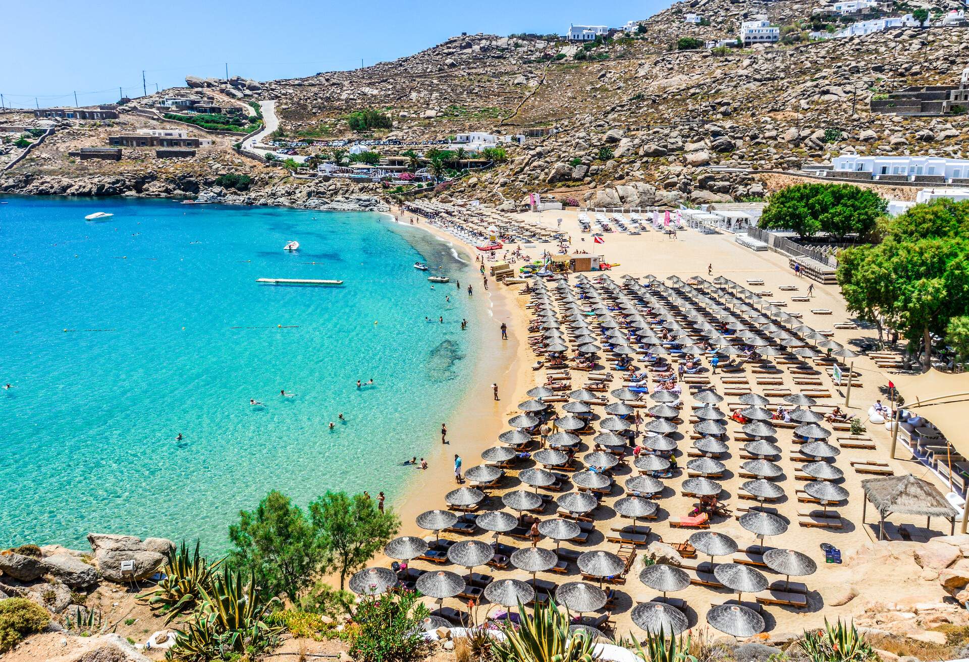 DEST_GREECE_NOTIO-AIGAIO_MYKONOS_PARADISE-BEACH_GettyImages-586043528.jpg