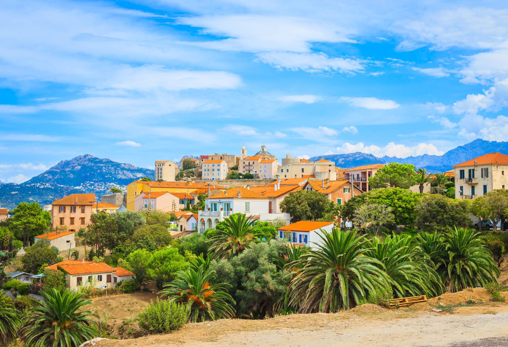 DEST_FRANCE_CALVI-shutterstock-portfolio_314726021