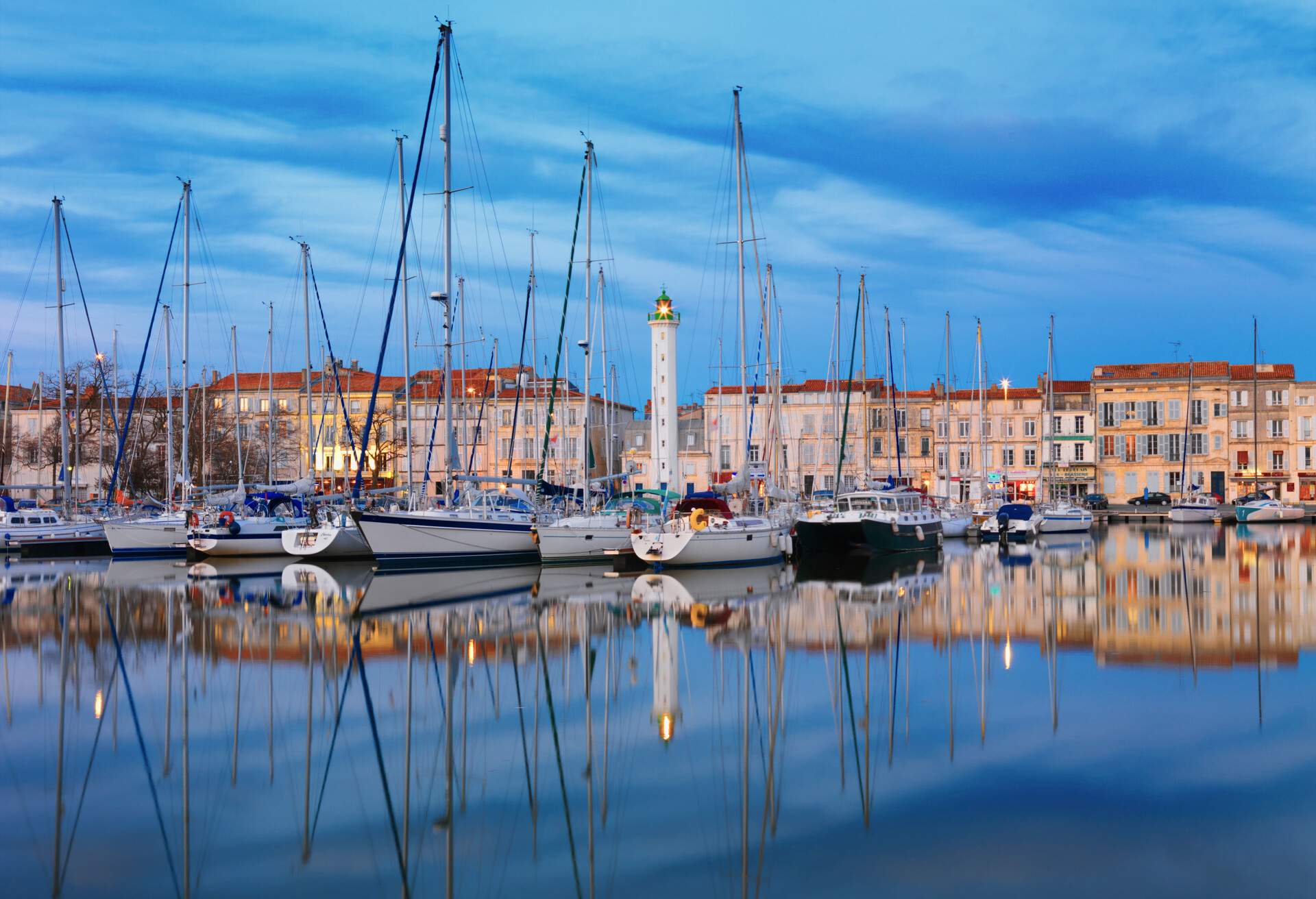 DEST_FRANCE_LA-ROCHELLE-GettyImages-110787033