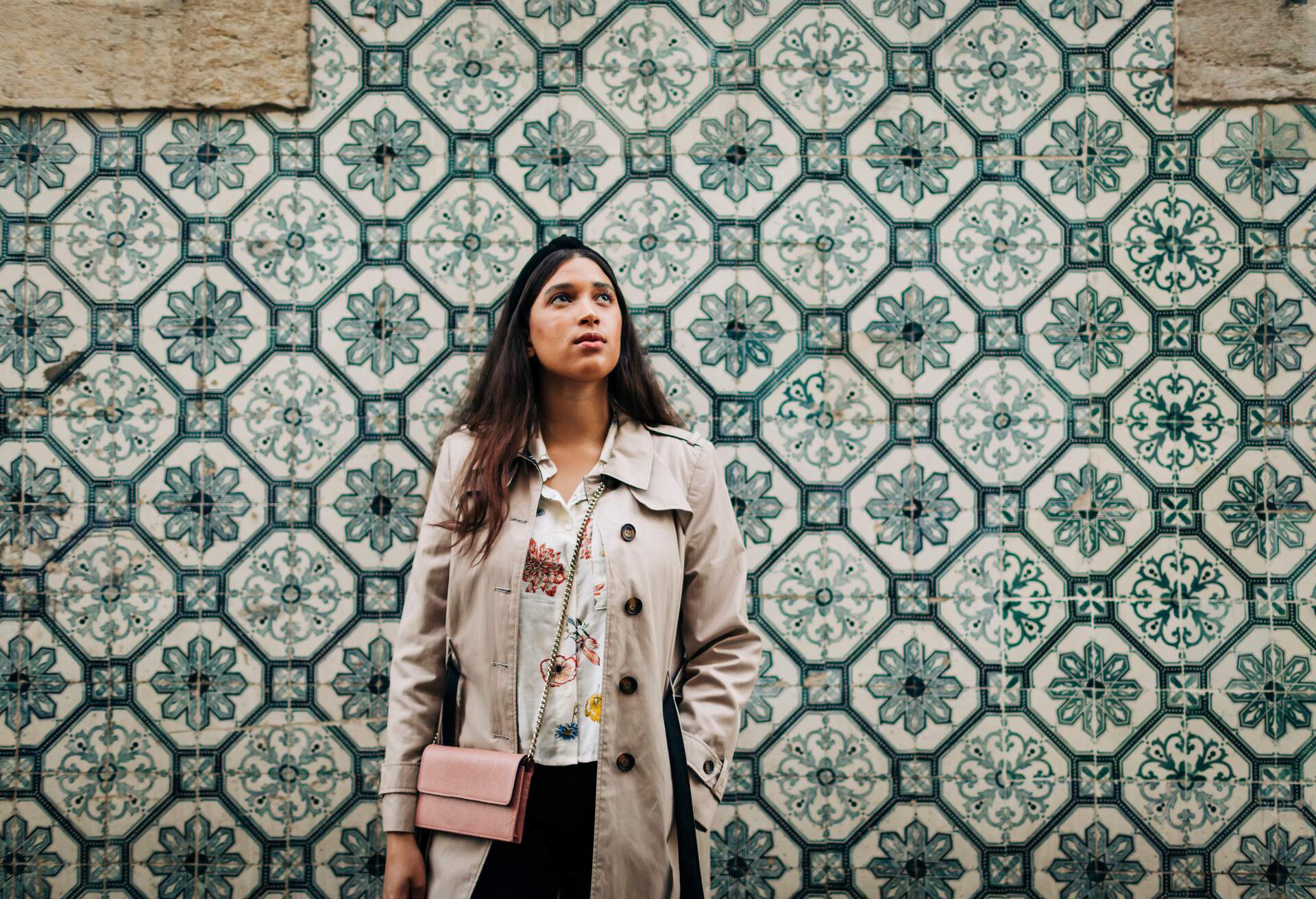 DEST_PORTUGAL_LISBON_AZULEJO_THEME_PEOPLE_GettyImages-1213963807