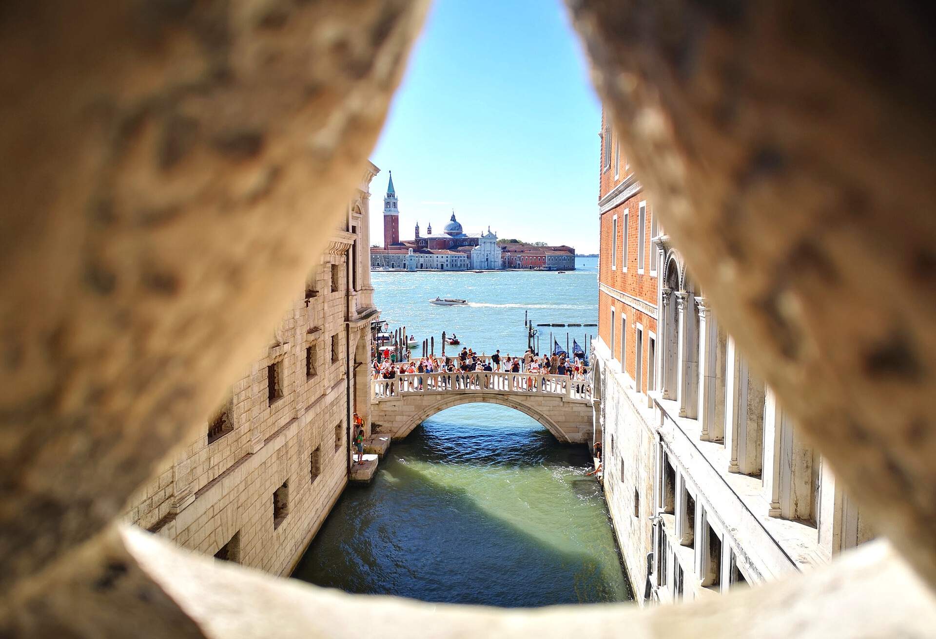 dest_italy_venice_gettyimages-1270572742_universal_within-usage-period_82497