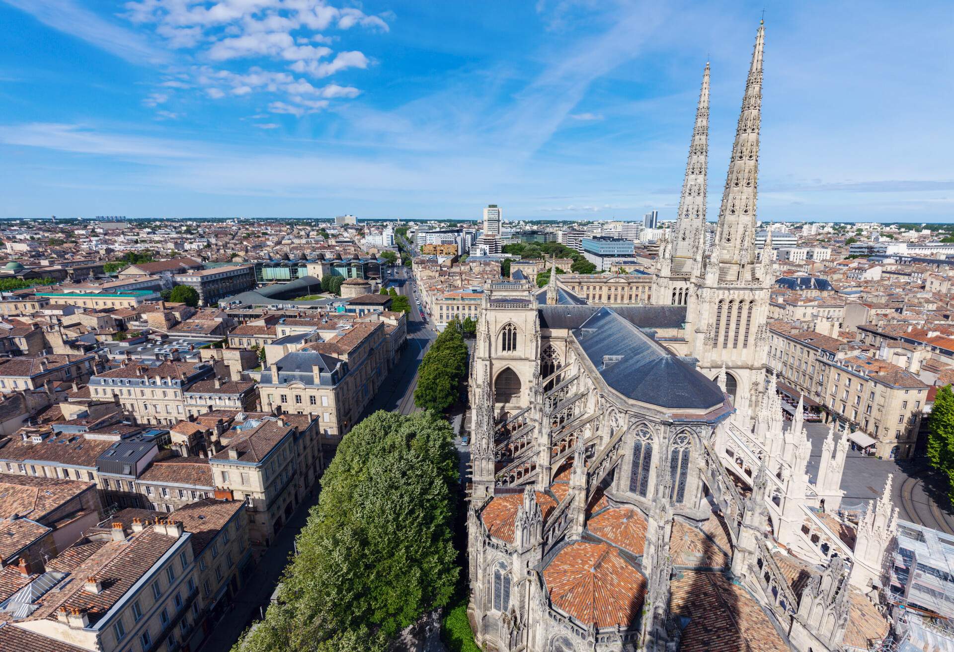 DEST_FRANCE_BORDEAUX_PEY-BERLAND-TOWER_GettyImages-1065074364