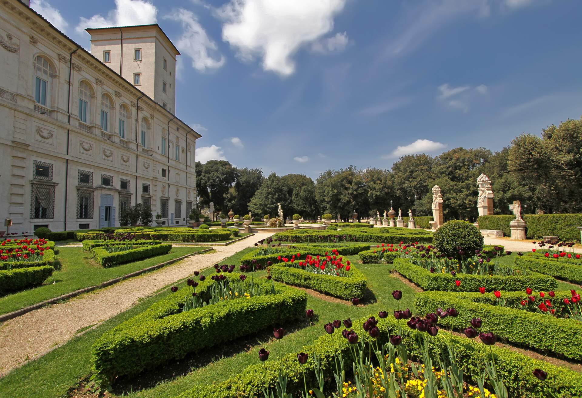 DEST_ITALY_ROME_VILLA BORGHESE_shutterstock-premier_92351800