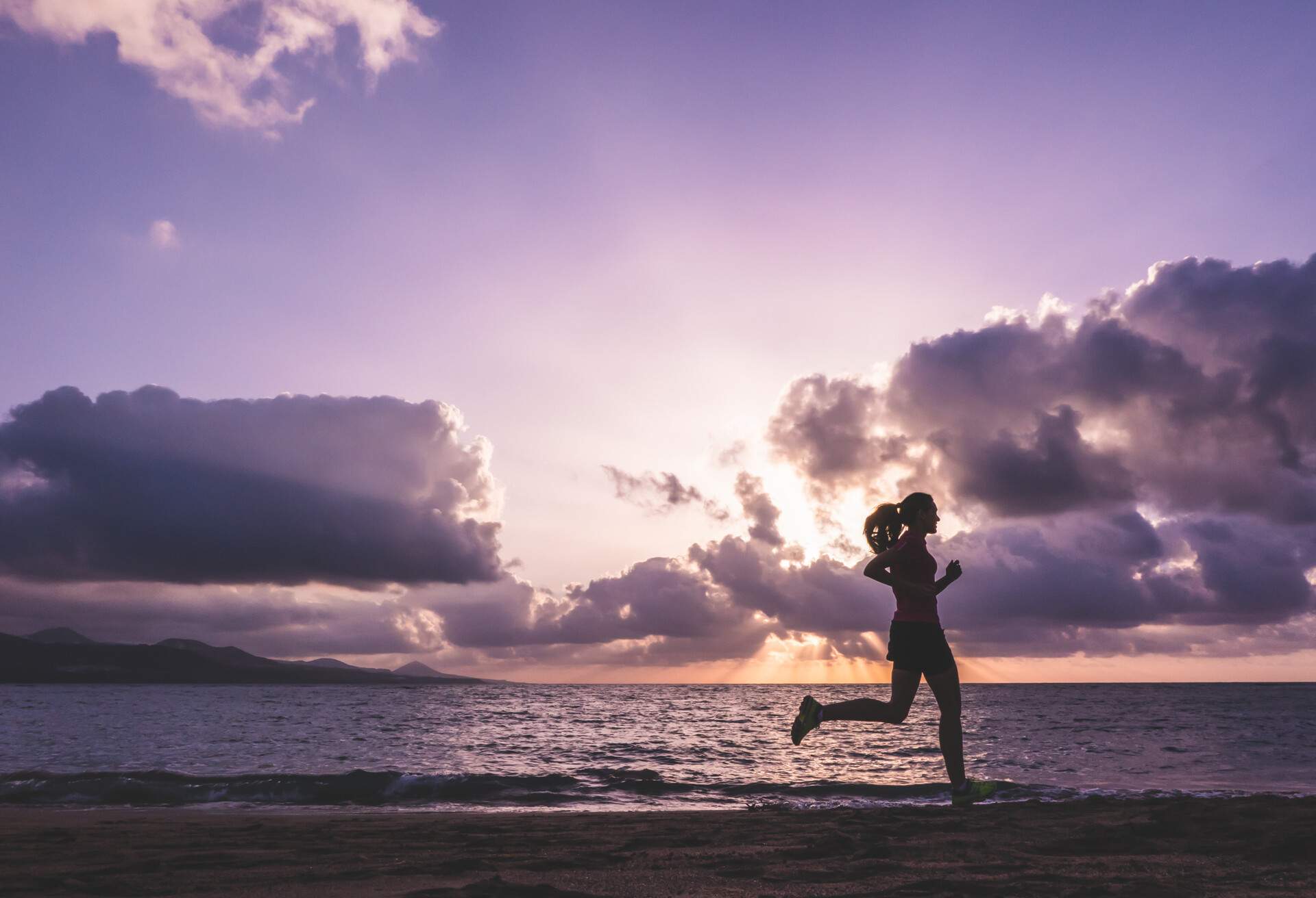 BEACH-RUNNING