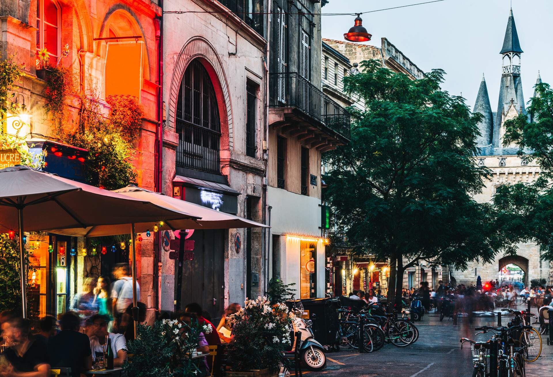 The historic city of Bordeaux and Caihau Gate at dusk - restaurants and bars