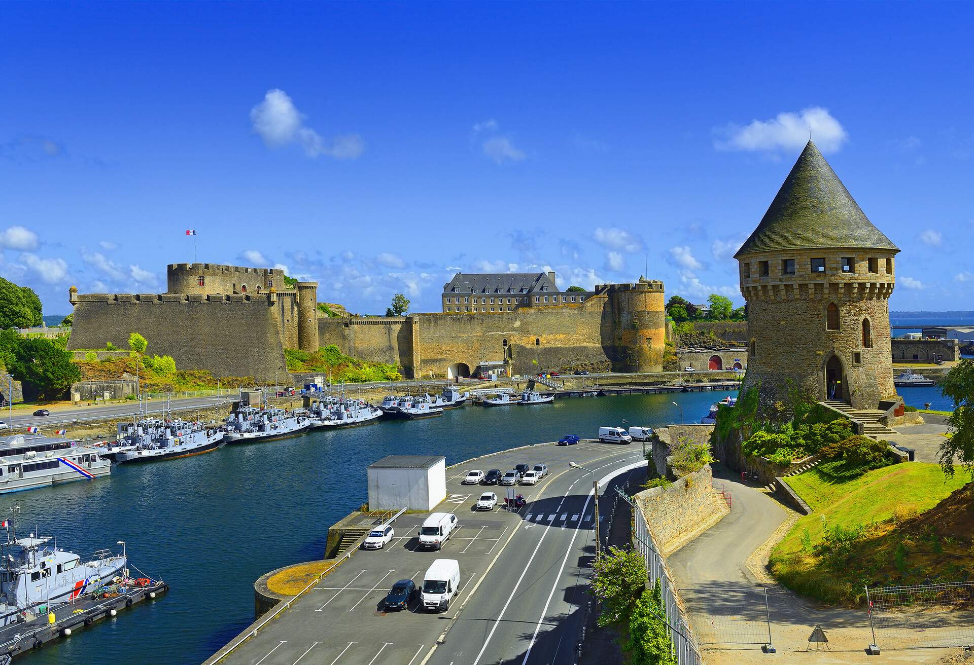 Tour Tanguy and Old castle of city Brest, Finistere, Brittany; Shutterstock ID 633039044