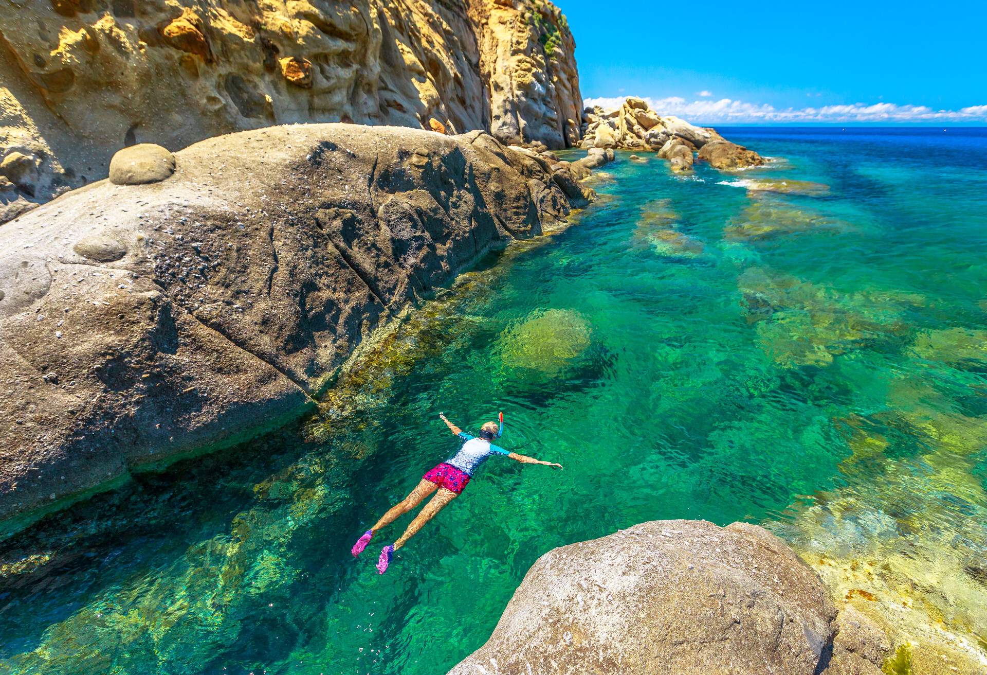 DEST_ITALY_ELBA-ISLAND_GettyImages-1255157002