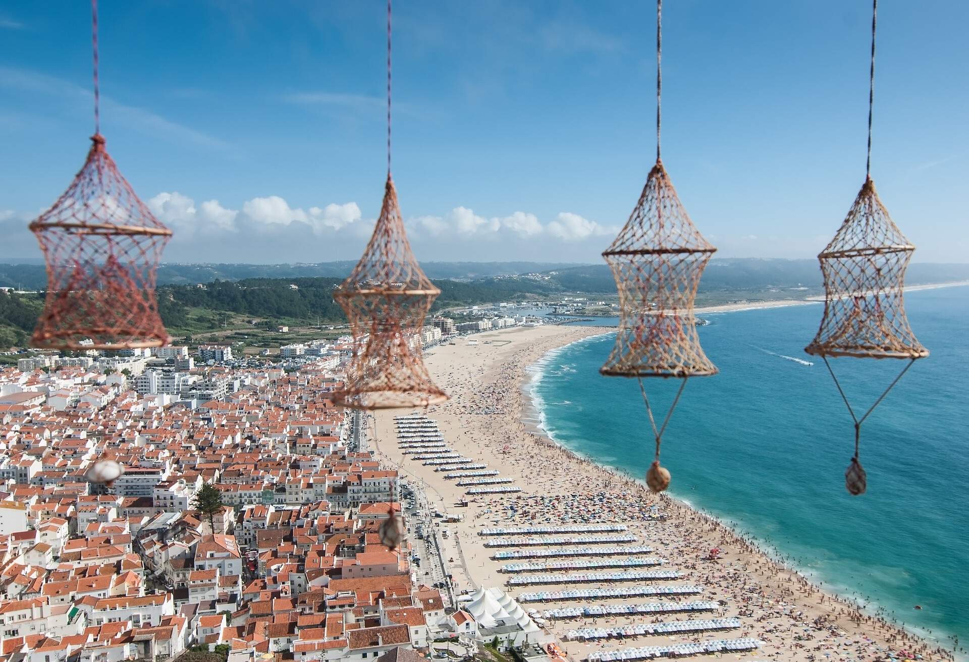 DEST_PORTUGAL_NAZARE_GettyImages-475057228