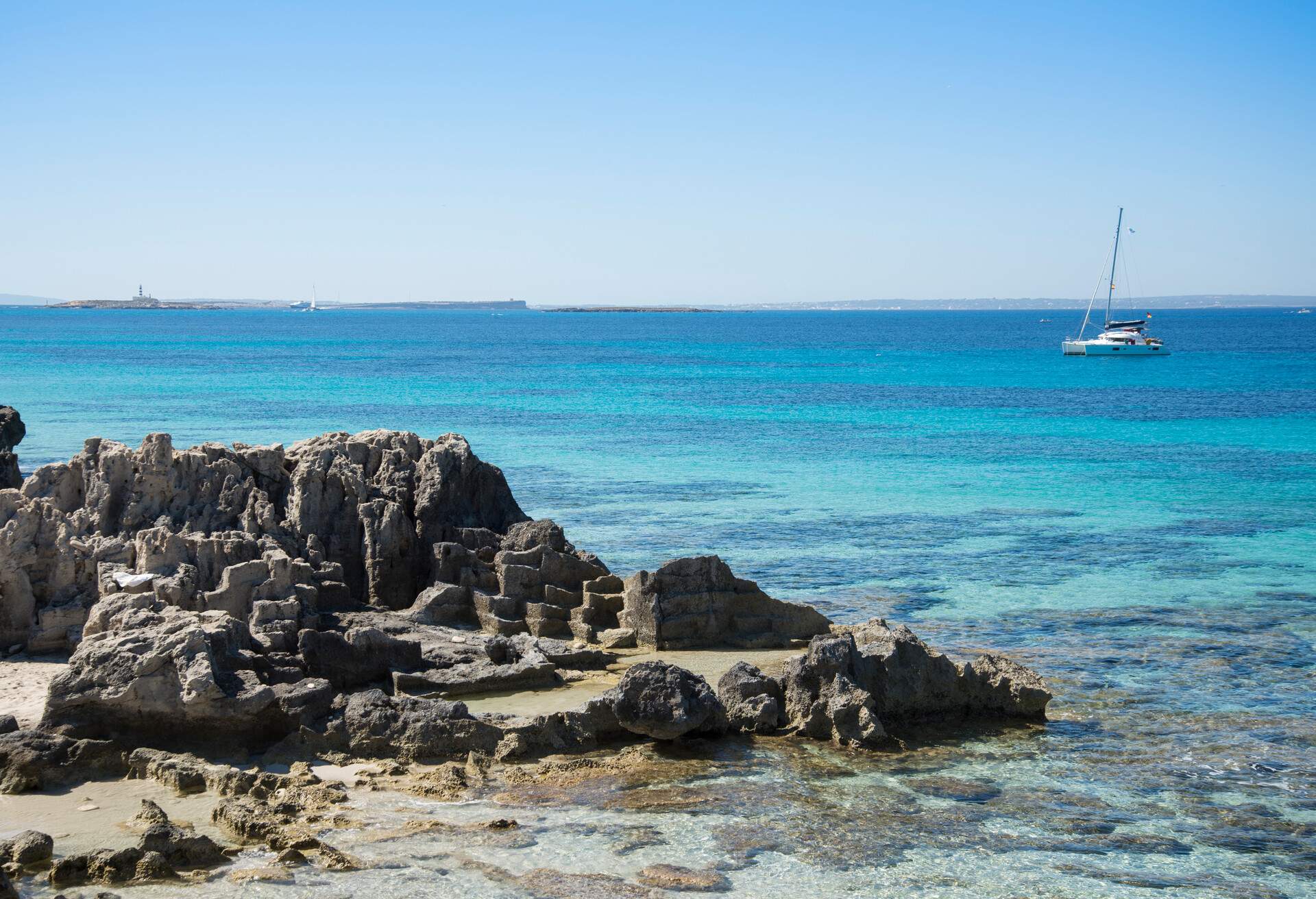 DEST_SPAIN_IBIZA_Platja de Ses Salines_GettyImages-801221788