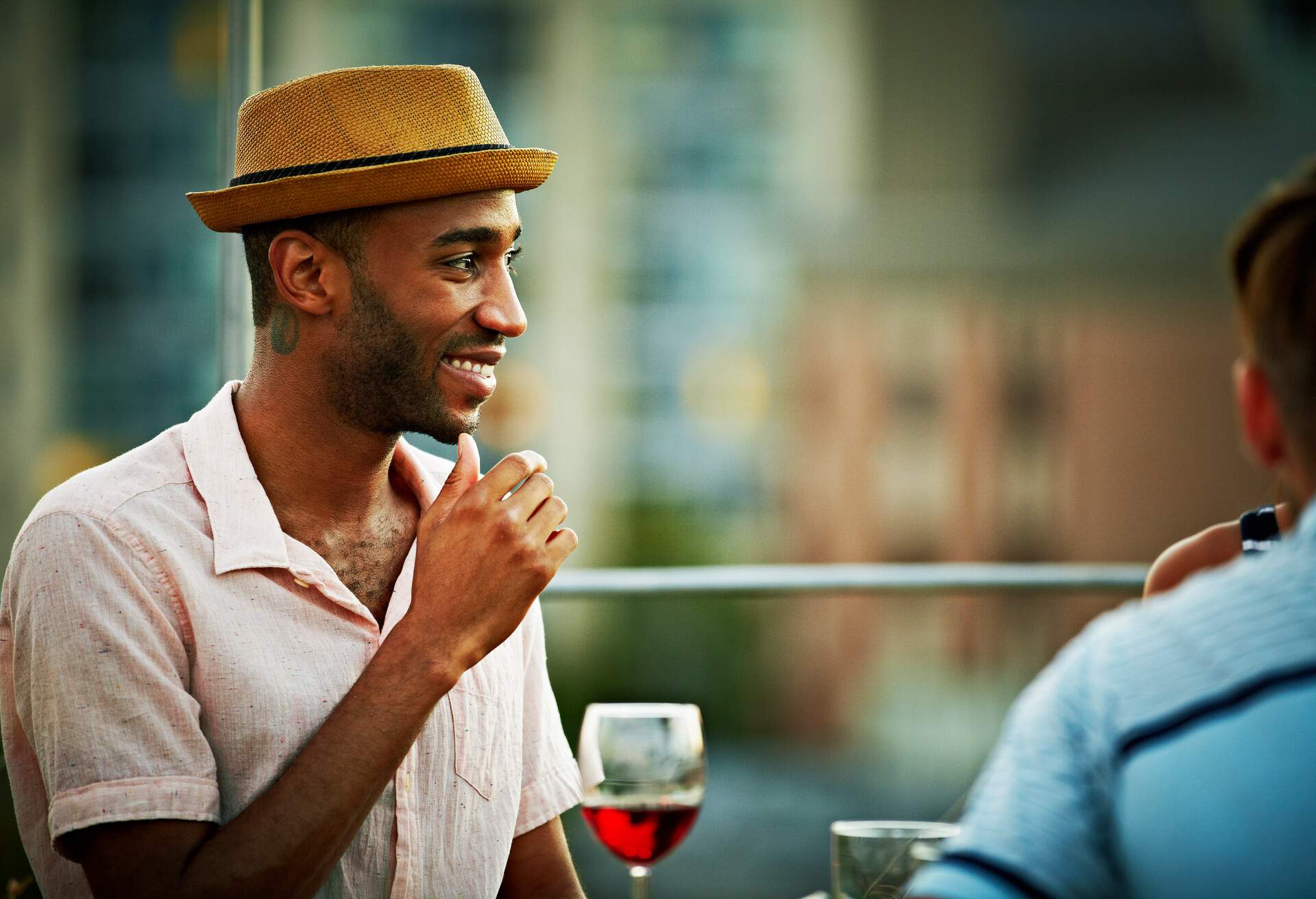 THEME_PEOPLE_ROOFTOP_BAR_GettyImages-153531487