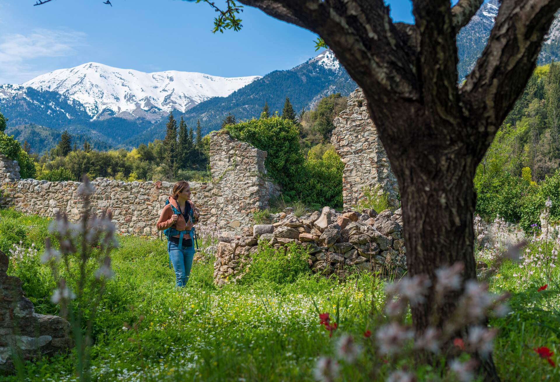 DEST_GREECE_PELOPONNESE_MYSTRAS_GettyImages-1365915465