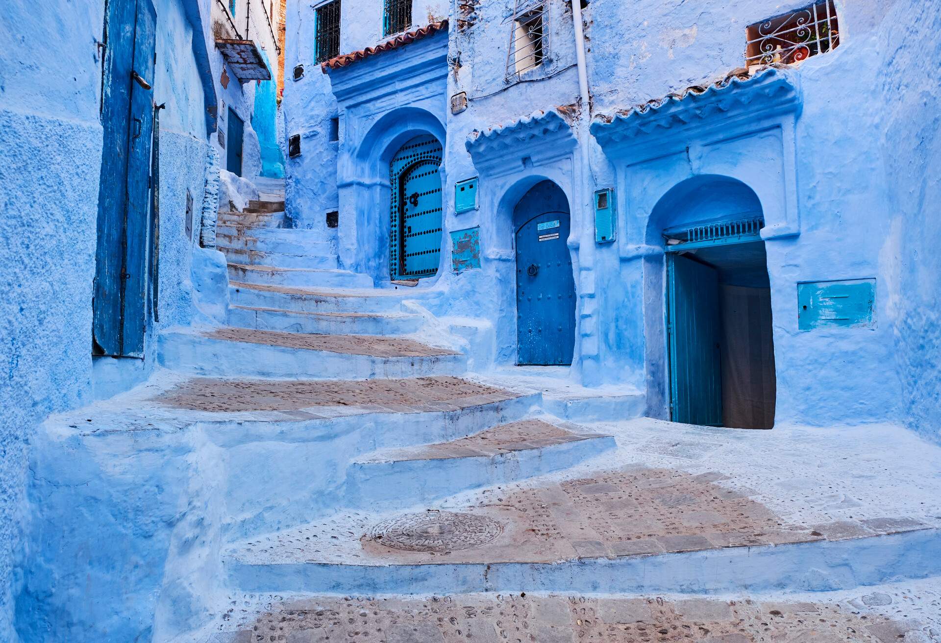 DEST_MAROCCO_CHEFCHAOUEN_BLUE_CITY_GettyImages-872356458-4.jpg